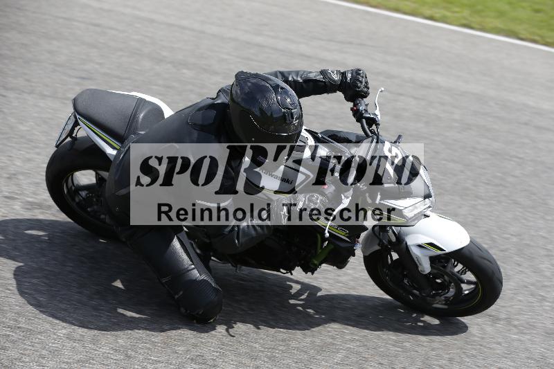 /Archiv-2024/29 12.06.2024 MOTO.CH Track Day ADR/Gruppe blau/76